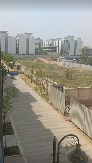 Balcony in 3.5 BHK Builder Floor at Smart World Gems, Sector 89 – for Rent