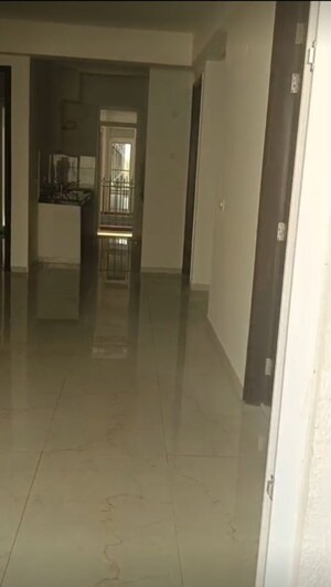 Building Lobby in 3.5 BHK Builder Floor at Smart World Gems, Sector 89 – for Rent