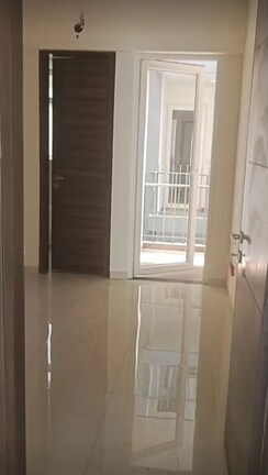 3.5 BHK + Extra Room Builder Floor For Rent in Smart World Gems