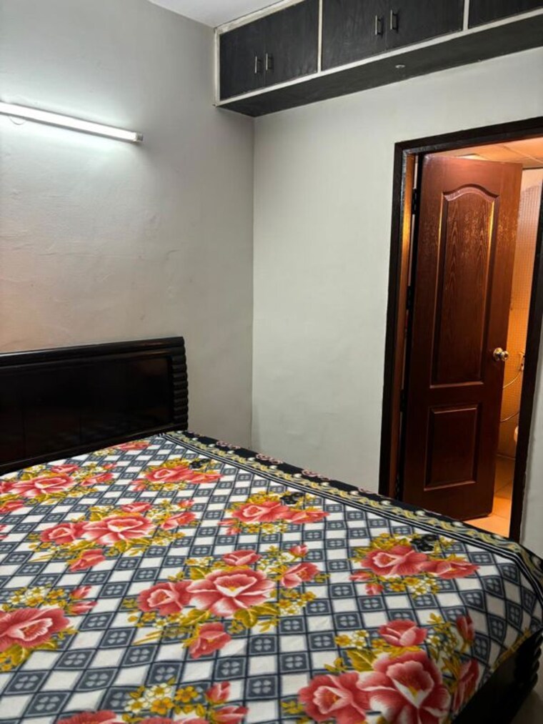 Bedroom, aditya-celebrity-homes 1 Bedroom 550 Sq.Ft. Apartment In Sector 76 Noida 10004409