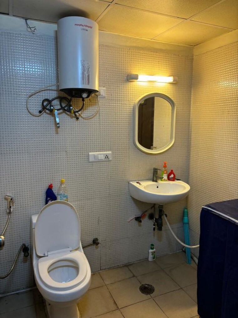 Bathroom, maxblis-grand-kingston 1 Bedroom 615 Sq.Ft. Apartment In Sector 75 Noida 10004459