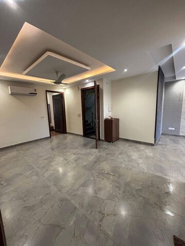 Living Room in 3 BHK Builder Floor at Sector 57 – for Rent