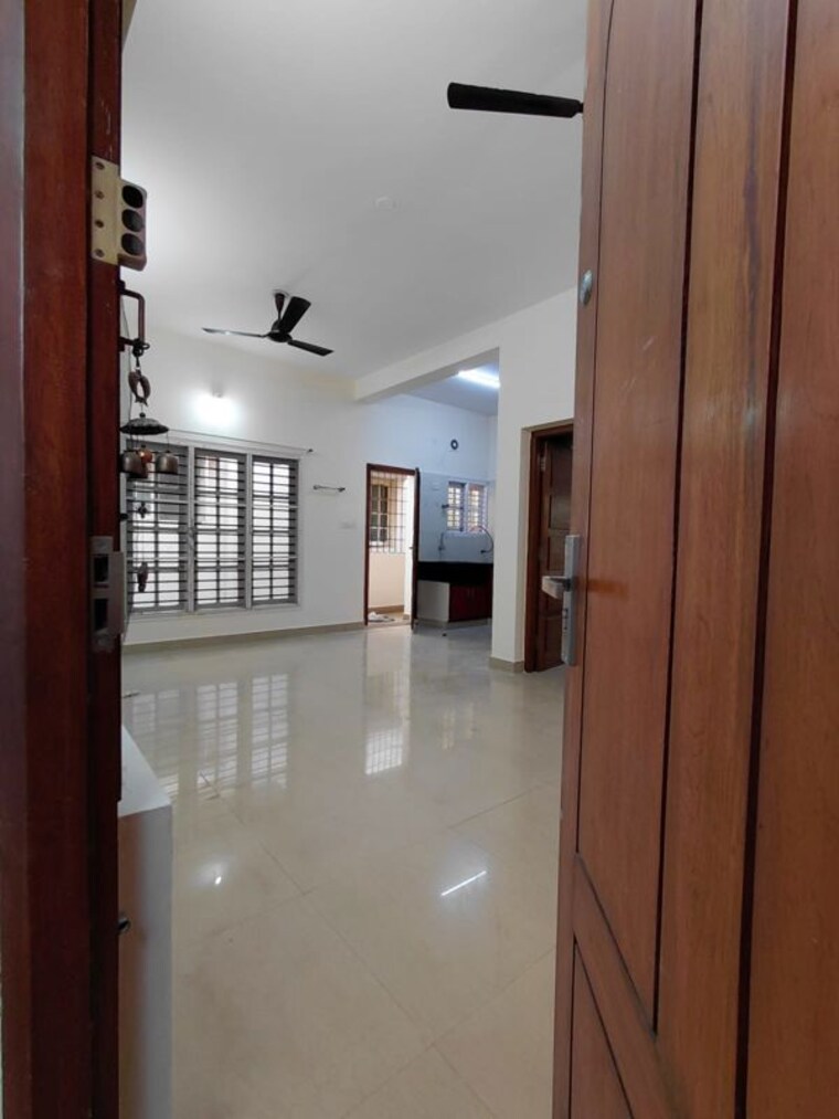 Room, koramangala 2 Bedroom 1000 Sq.Ft. Builder Floor In Koramangala Bangalore 10004688