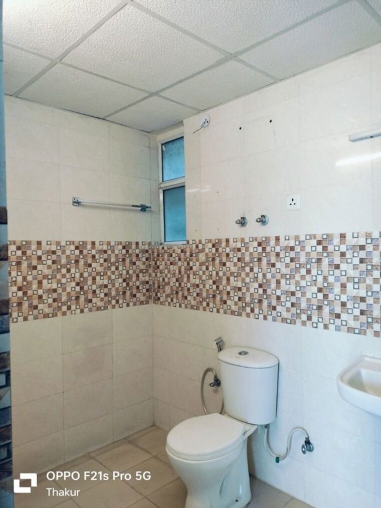 Bathroom, jm-florence 3 Bedroom 1580 Sq.Ft. Apartment In Tech Zone 4 Greater Noida Greater Noida 10004750