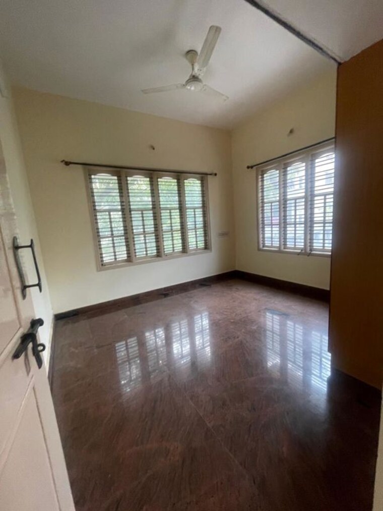 Room, koramangala 2 Bedroom 900 Sq.Ft. Builder Floor In Koramangala Bangalore 10004762