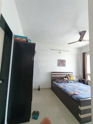Room in 2 BHK Apartment at Pharande Celestial City, Ravet – for Rent