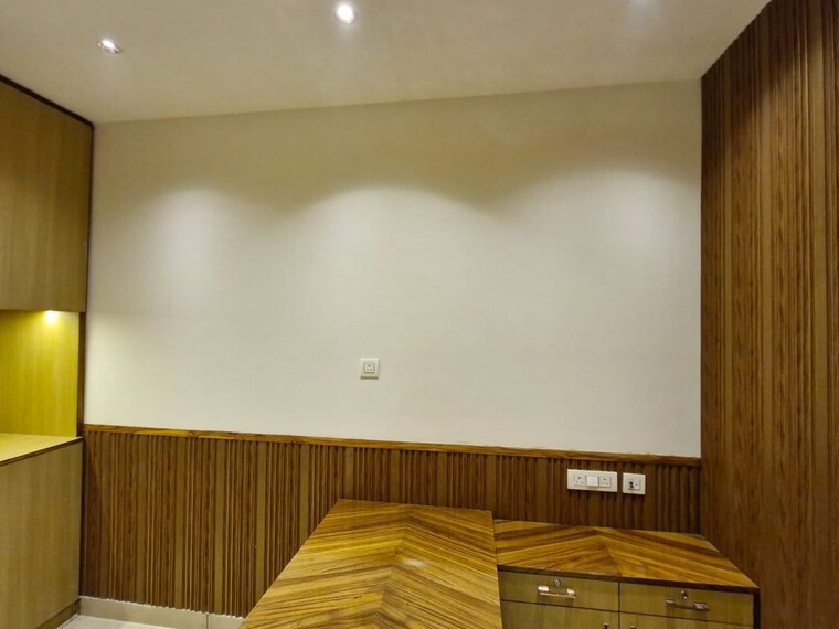 Room, west patel nagar Commercial Office Space 1500 Sq.Ft. In West Patel Nagar Delhi 10005012