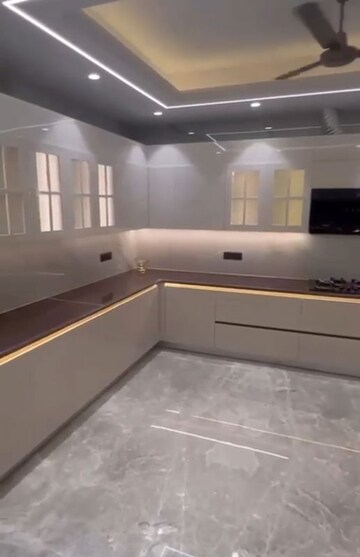 Kitchen in 4 BHK Apartment at Uppal Southend, Sector 49 – for Rent