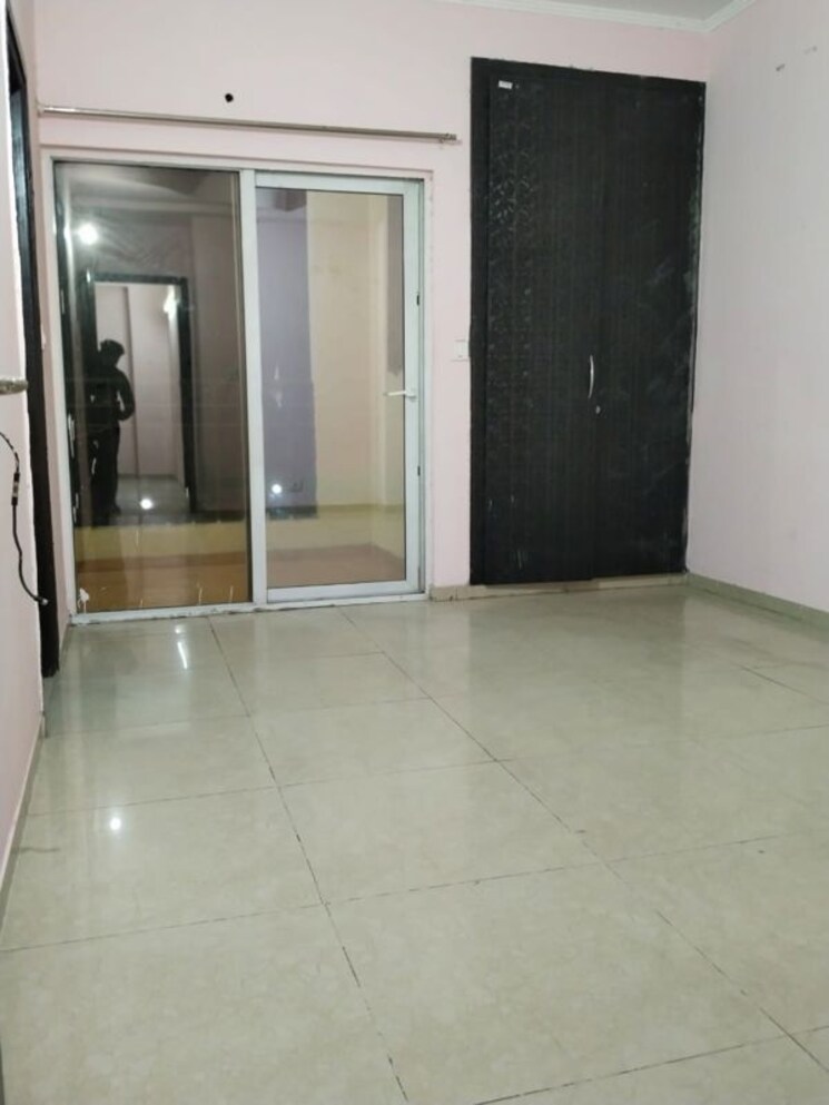 Room, amrapali-dream-valley 2 Bedroom 805 Sq.Ft. Apartment In Tech Zone 4 Greater Noida Greater Noida 10005021