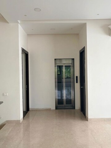 Room in 5 BHK Villa at Northstar Hillside, Osman Sagar Road – for Sale