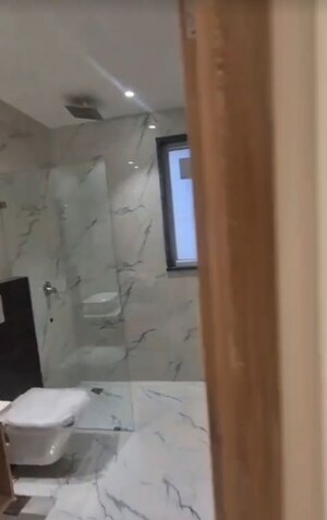 Bathroom in 4 BHK Apartment at Uppal Southend, Sector 49 – for Rent