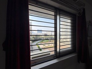 Room in 2 BHK Apartment at Ideal Gokulam, Narsingi – for Rent