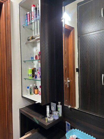 Furnished Amenities in 3 BHK Apartment at Sector 85 – for Sale