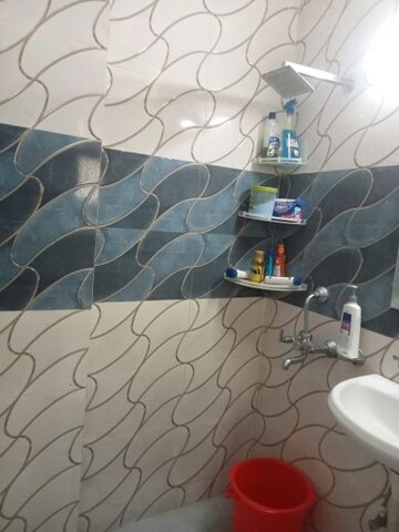 Bathroom in 1 RK Builder Floor at Sector 44 – for Rent