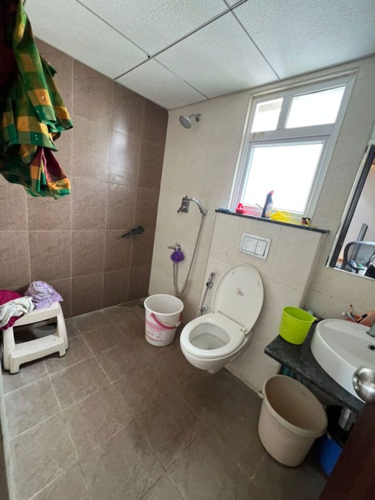 Bathroom, bannerghatta road 3 Bedroom 1425 Sq.Ft. Apartment In Bannerghatta Road Bangalore 10004698