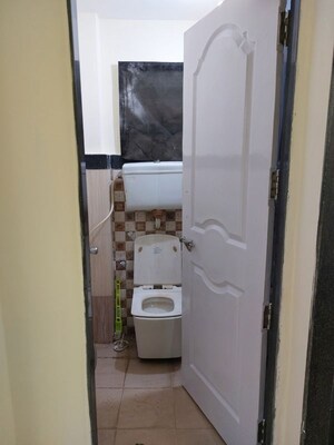 Bathroom in 1 BHK Apartment at Sapphire Lakeside, Powai – for Rent