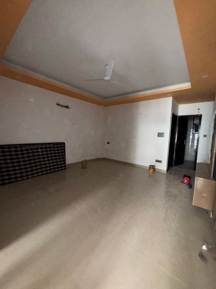  Parking, chattarpur 3 Bedroom 1200 Sq.Ft. Builder Floor In Chattarpur Delhi 10005244