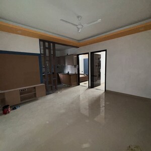 3 BHK Builder Floor For Rent in Chattarpur