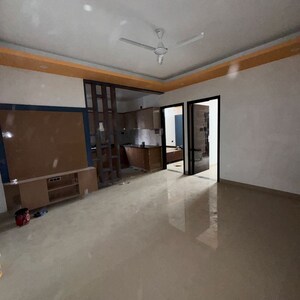 Room in 3 BHK Builder Floor at Chattarpur – for Rent
