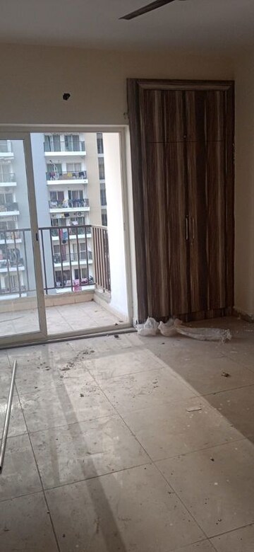 Building Lobby in 3 BHK Apartment at Ajnara Homes, Sector 16b Greater Noida – for Rent