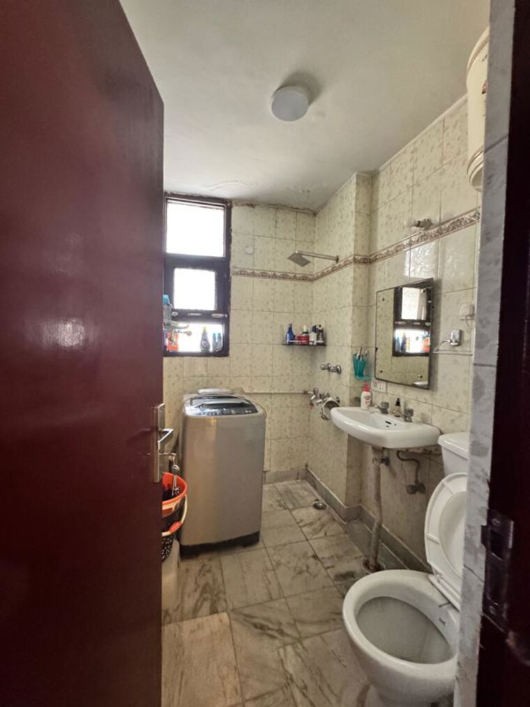 Bathroom, gail-cghs 3 Bedroom 1600 Sq.Ft. Apartment In Sector 56 Gurgaon 10005385
