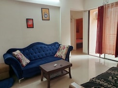 2 BHK Apartment For Rent in Karan Manor