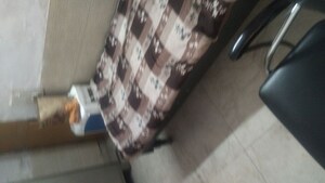 Parking in 1 RK Apartment at Arun Vihar Sector 37, Sector 37 – for Rent