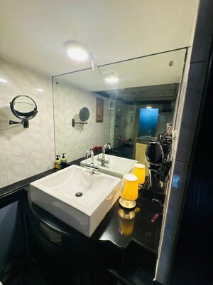 Team Area in 2 BHK Apartment at Whispering Heights, Malad West – for Rent