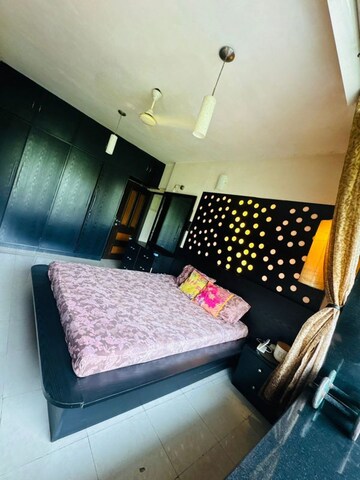 Bedroom in 2 BHK Apartment at Whispering Heights, Malad West – for Rent