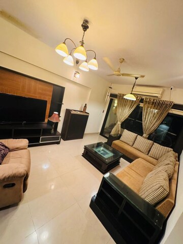 Team Area in 2 BHK Apartment at Whispering Heights, Malad West – for Rent