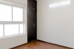4 BHK + Pooja Room Builder Floor For Sale in BPTP Park Elite Floors