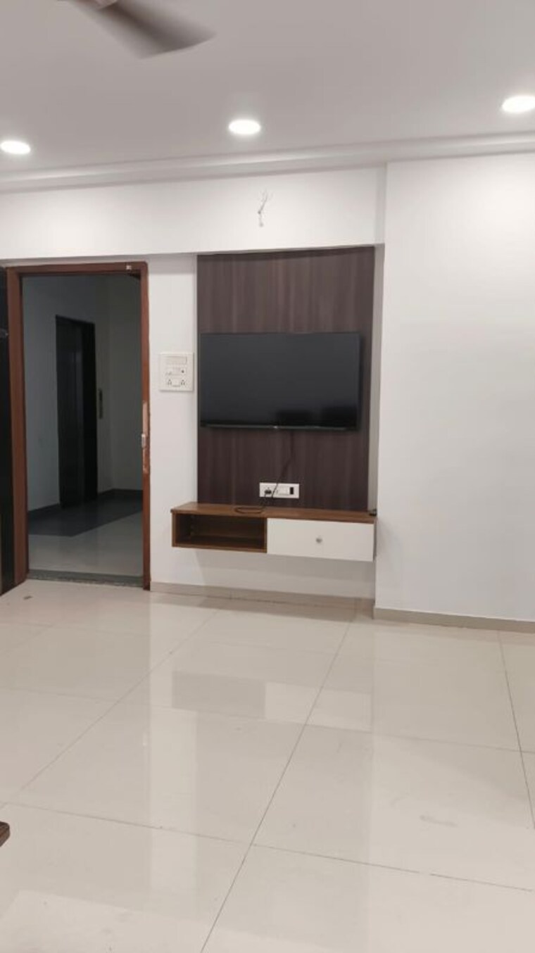 Room, mayfair-the-view 2 Bedroom 629 Sq.Ft. Apartment In Vikhroli West Mumbai 10005355