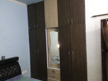 Furnished Amenities in 2.5 BHK Apartment at SRS Pearl Heights, Sector 87 – for Sale