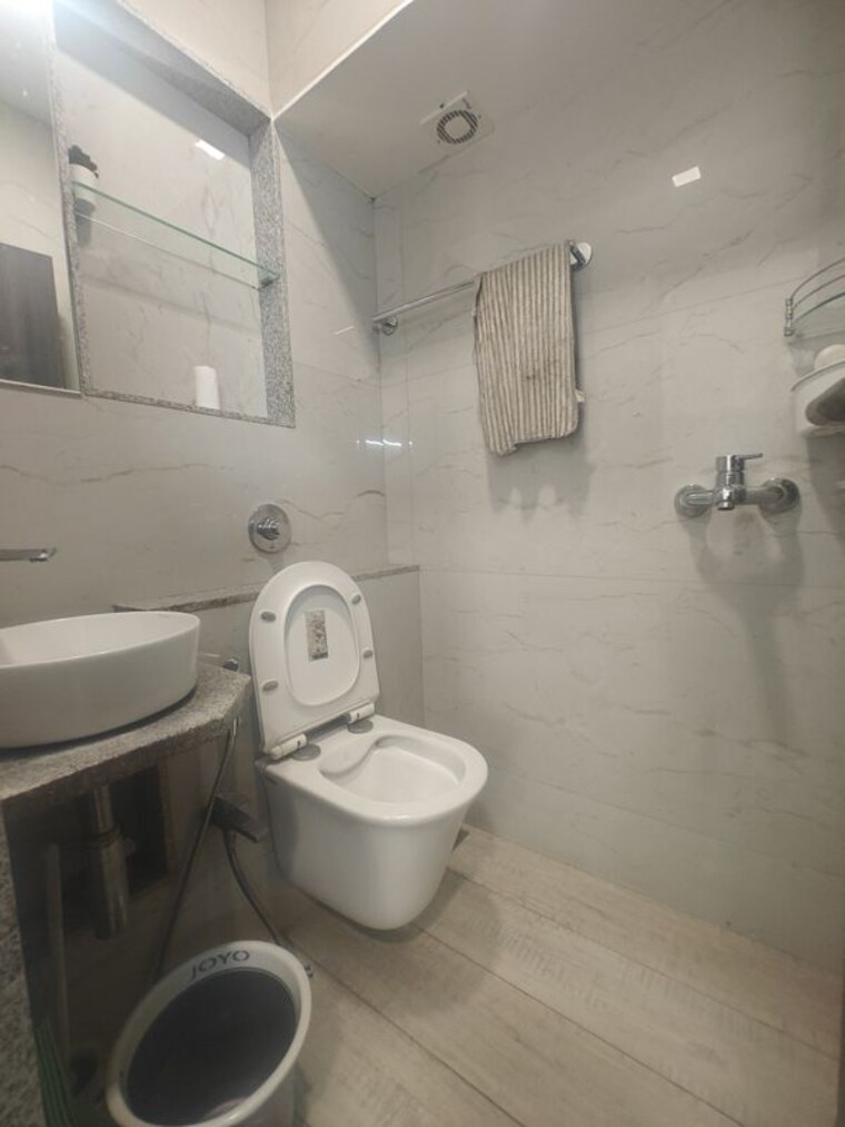 Bathroom, nri-complex-phase-i 2.5 Bedroom 1450 Sq.Ft. Apartment In Seawoods Sector 58 Navi Mumbai 10005637