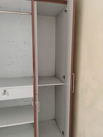 Furnished Amenities in 1 BHK Apartment at Amrapali Dream Valley – for Rent