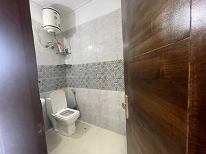 Bathroom in 1 BHK Builder Floor at Saket – for Rent