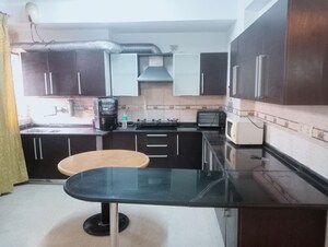 Team Area in 3 BHK Apartment at Parsvnath Green Ville, Sector 48 – for Rent