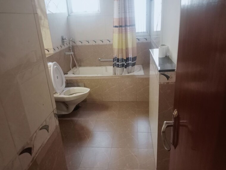 Bathroom, parsvnath-green-ville 3 Bedroom 1945 Sq.Ft. Apartment In Sector 48 Gurgaon 10005667