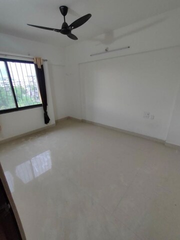 Room in 2 BHK Apartment at Harsh Vihar, Aundh – for Rent