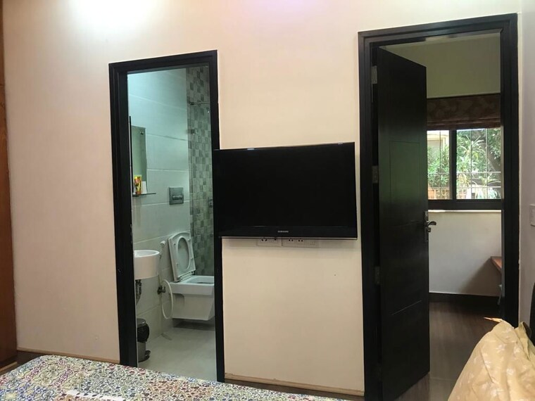 Room, gulmohar park 4 Bedroom 1550 Sq.Ft. Apartment In Gulmohar Park Delhi 10005687