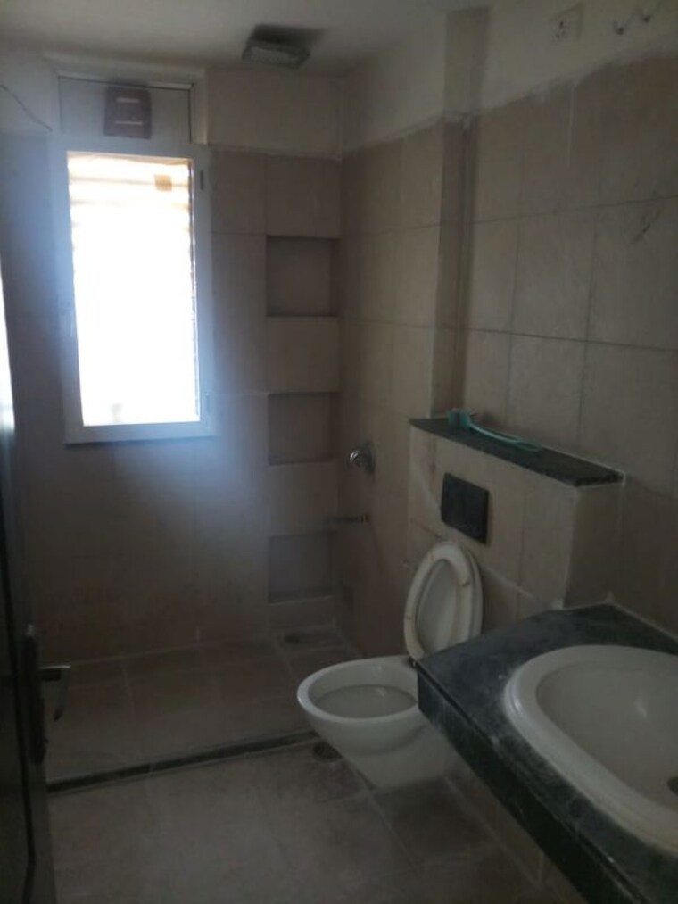 Bathroom, puri-the-pranayam 3 Bedroom 1857 Sq.Ft. Apartment In Sector 82 Faridabad 10005680