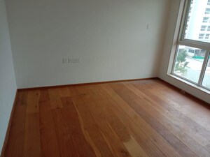 Room in 1 BHK Apartment at Godrej The Trees, Vikhroli East – for Rent