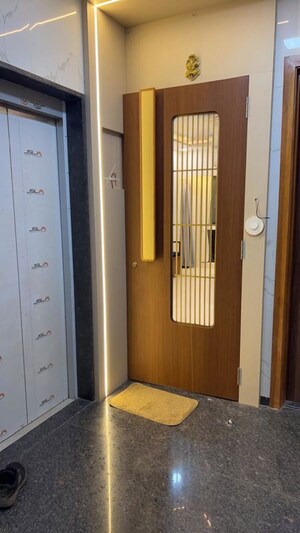 Lift in 2 BHK Apartment at Best Dev Daya Harmony, Chembur – for Rent