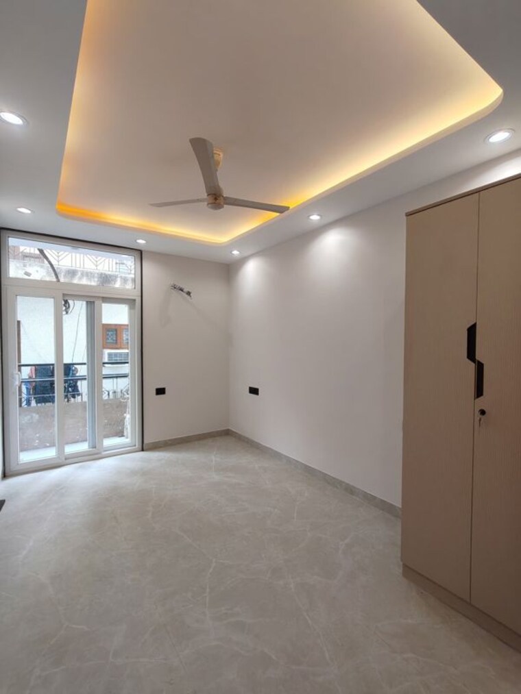 Room, east of kailash 3 Bedroom 1125 Sq.Ft. Builder Floor In East Of Kailash Delhi 10005880