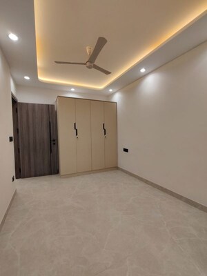 Room in 3 BHK Builder Floor at East Of Kailash – for Sale