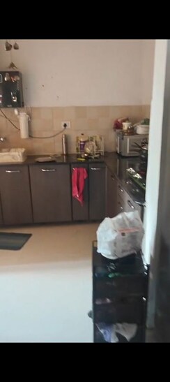 2.5 BHK + Study Room,Extra Room Apartment For Rent in Trident Embassy