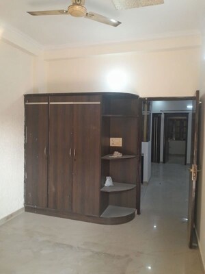 Furnished Amenities in 3 BHK Builder Floor at Harsha City Mall, Shakti Khand 2 – for Rent