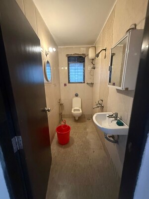 Bathroom in 1 BHK Apartment at Lalani Valentine Apartment, Malad East – for Rent