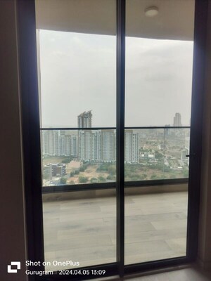 Room in 2.5 BHK Apartment at M3M Sky City, Sector 65 – for Sale