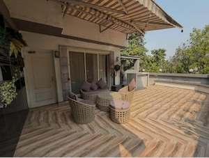 Terrace in 3.5 BHK Apartment at Juhu – for Rent